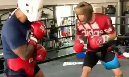 Тренер Жанибека Алимханулы опубликовал видео с его спарринга