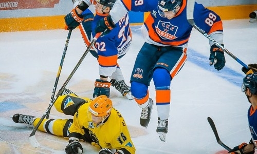 «Несмотря на статус чемпиона». Казахстанским клубам предсказали фиаско в плей-офф ВХЛ