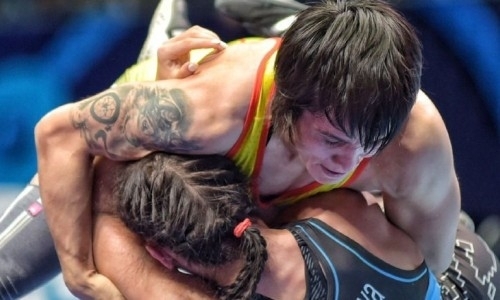 Казахстан завоевал первое «золото» на чемпионате Азии по женской борьбе