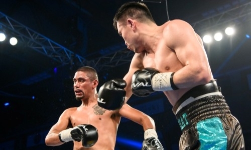 Непобежденный казахстанский боксер побил «Тайсона» с 14 нокаутами и выиграл 11-й бой в профи
