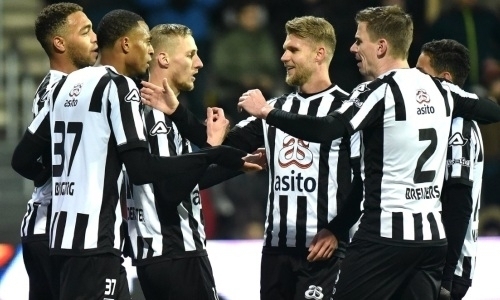 Полузащитник сборной Казахстана помог голландскому клубу сенсационно обыграть «Аякс»