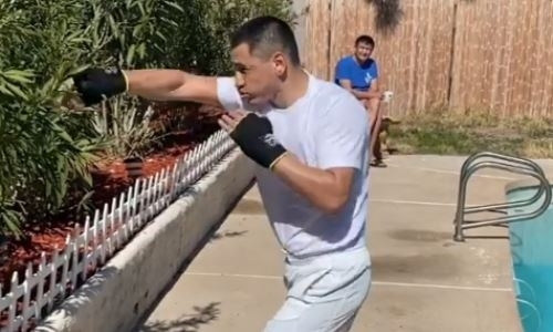 «Бой с кустами». Казахстанские боксеры приступили к тренировкам в Лас-Вегасе