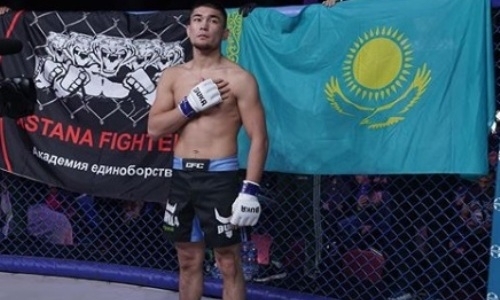 Официально объявлен следующий бой казахстанского файтера после поражения за 70 секунд на глазах у Нурмагомедова