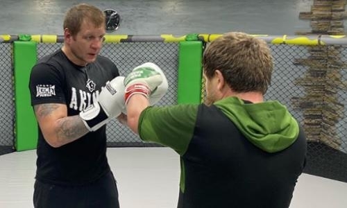 «За слова отвечает!» Александр Емельяненко показал спарринг с Рамзаном Кадыровым