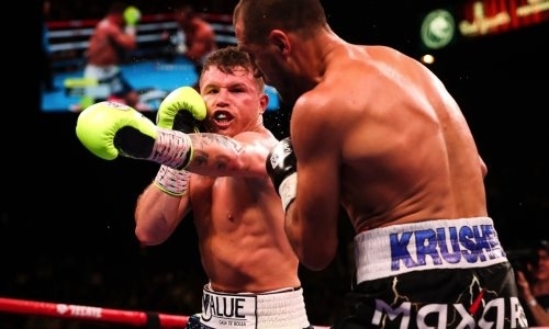 «Очень опасный». Промоутер «Канело» заинтриговал новостями о его следующем бое