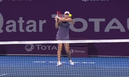 Видеообзор матча на турнире WTA в Дохе Рыбакина — Кырстя 3:6, 6:3, 6:1