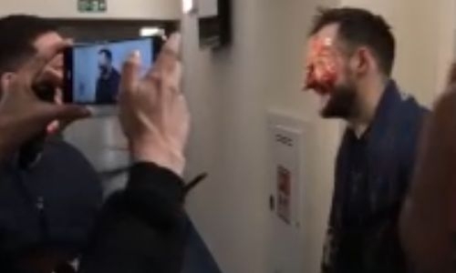 Хоккеист «Барыса» получил тортом в лицо от пресс-атташе. Угарное видео