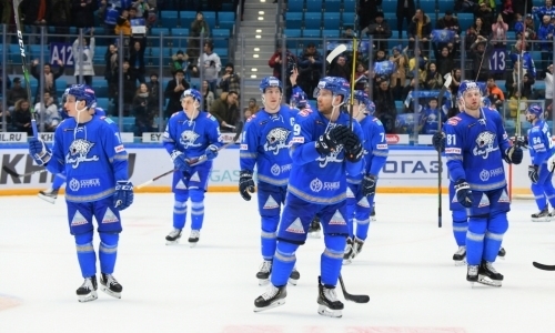 «Как минимум в две шайбы». Владимир Вуйтек назвал победителя первого матча «Барыс» — «Металлург»