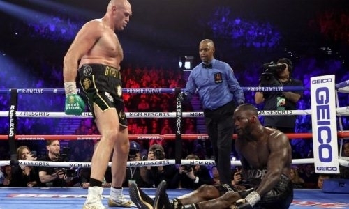 Фьюри обвиняют в жульничестве в бою с Уайлдером. Его представитель накрывал камеру, чтобы этого не видели