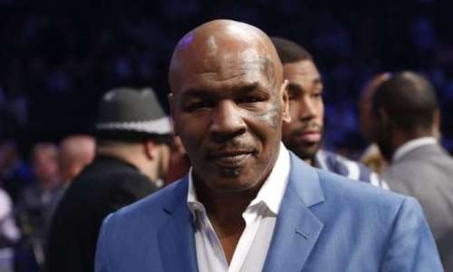 «Иногда чувствую себя козлом». Легендарный Майк Тайсон не смог сдержать слёзы в эфире. Видео