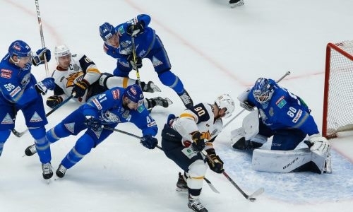 «Судья был непоколебим». Важные моменты второго матча «Барыс» — «Металлург» разобрали в России