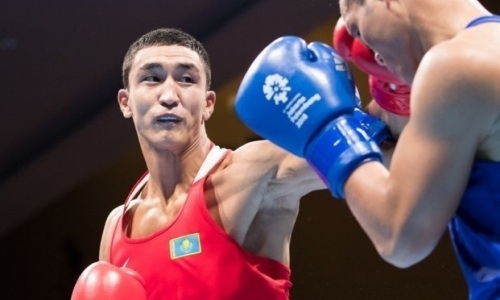 Отправил в нокдаун и избил. Видео победного боя казахстанца Аманкула на старте отбора на ОИ-2020