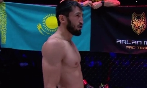 «Такие моменты немного давили на меня». Оспанов после победы над Мирзаевым рассказал о главной проблеме казахстанских спортсменов