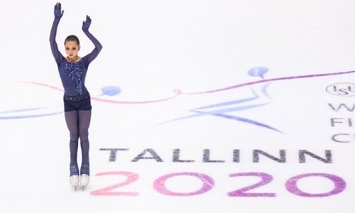 Безупречно. Ученица тренера Турсынбаевой с двумя мировыми рекордами выиграла юниорский ЧМ-2020. Видео