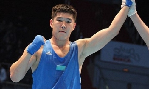 Чемпион мира по боксу из Казахстана побил таджика и принес стране вторую лицензию на Олимпиаду-2020