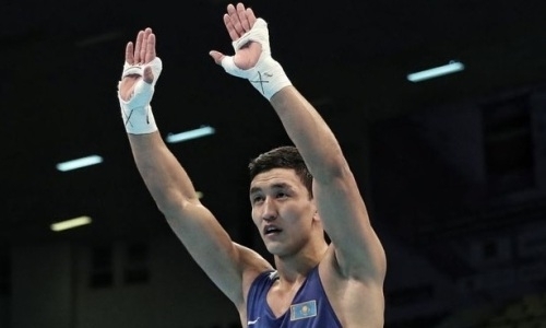 Казахстанский боксер побил узбека и завоевал путевку на Олимпиаду-2020