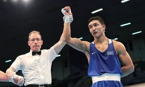 Вице-чемпион мира по боксу из Казахстана вышел в финал олимпийской квалификации