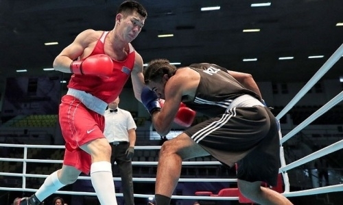 Видео боя казахстанского чемпиона мира за выход в финал олимпийской квалификации