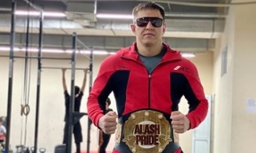 «Хотели бы меня увидеть в MMA?». Казахстанский боксер с девятью нокаутами удивил заявлением