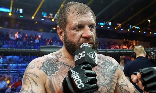 «Я был предельно удивлен». Емельяненко в жесткой форме обратился к своим критикам