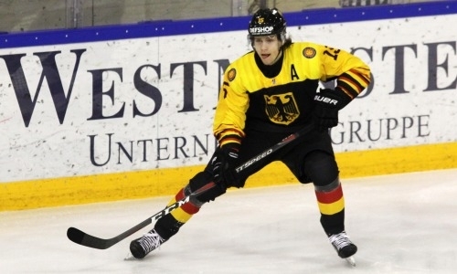 «Надеюсь сыграть на Олимпиаде и чемпионате Мира». Имеющий контракт с клубом НХЛ игрок рассказал о казахстанских корнях 