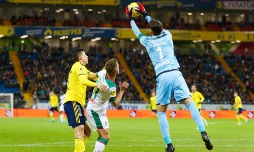 Зайнутдинов заработал пенальти, но его «Ростов» вчистую проиграл «Локомотиву» в матче РПЛ. Видео