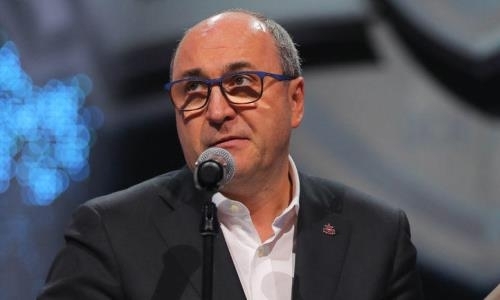 «А что я должен, не поддерживать?» Президент ЦСКА — о решении КХЛ в связи со снятием «Барыса» и «Йокерита»