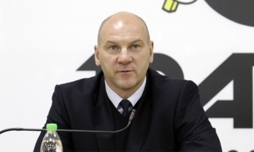 «КХЛ должна соображать». Чемпион мира по хоккею наехал на лигу за ситуацию с «Барысом»