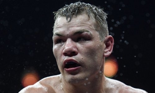 «Зачем все скупают продукты?». Российский боксер высказался о коронавирусе