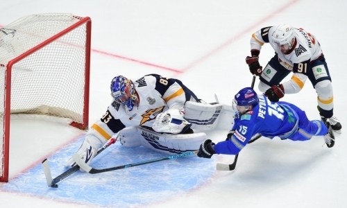 Сэйв из матча «Барыса» стал лучшим в первом раунде плей-офф КХЛ. Видео