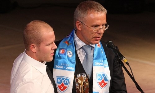 Исторический дебют, экс-игроки НХЛ и рекорд Даллмэна. «Барыс» в деталях вспомнил свой первый сезон в КХЛ