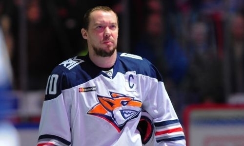 «Не устраивает». Легендарный хоккеист «Магнитки» покидает клуб после поражения «Барысу» в плей-офф КХЛ