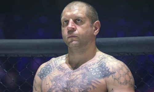 Стал известен гонорар Шлеменко за бой с Емельяненко