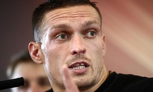 «Почему не говорим, сколько людей умирает от водки?». Александр Усик высказал резкое мнение о коронавирусе