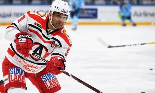 «Канадско-казахский легионер выступил ужасно». Бывший капитан «Барыса» вошел в ТОП-10 лучших нападающих сезона КХЛ