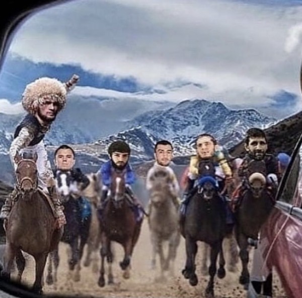 Фергюсон перед боем с Нурмагомедовым жестко затравил его с командой. Угарное фото