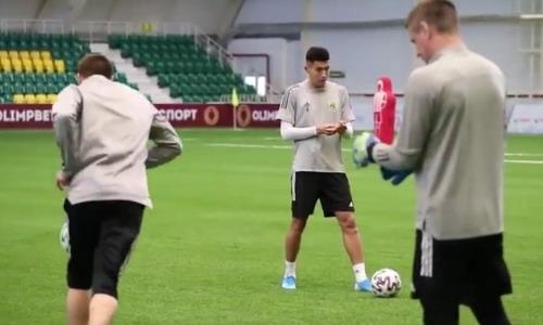 Видео предыгровой тренировки «Тобола»