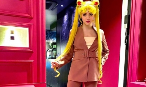 Российская соперница Турсынбаевой исполнила очень странный танец в костюме единорога. Видео