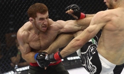 «Рубка намечается». Казахстанскому файтеру бросили вызов сразу после подписания контракта с АСА