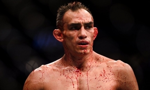 Американский телеканал узнал имя нового соперника Фергюсона вместо Хабиба и включил их бой в расписание UFC 249