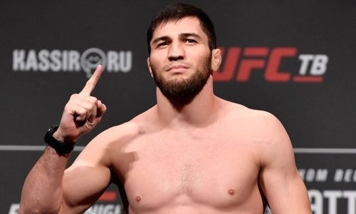 Российский боец отказался от участия в турнире UFC