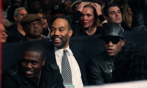 Стало известно, кто стоит за крупными гонорарами современных боксёров