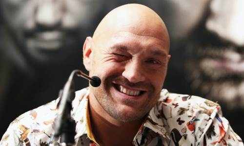 «Мечтает обо мне в сауне». Знаменитый уроженец Казахстана оказался вовлечен в волнующую историю с Фьюри