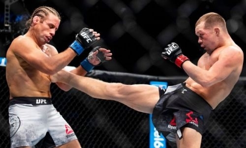 Удар ногой в голову хедлайнера первого турнира UFC в Казахстане попал в ТОП-5 лучших нокаутов. Видео