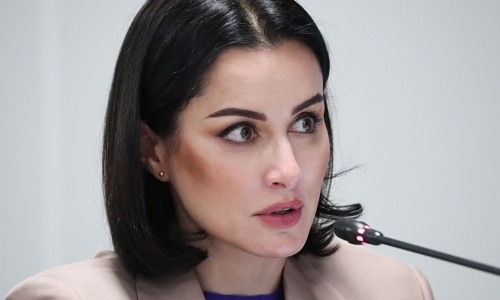 Фанаты Нурмагомедова после угроз журналисту переключились на Канделаки