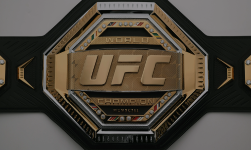 Появились плохие новости для фанатов UFC в Казахстане