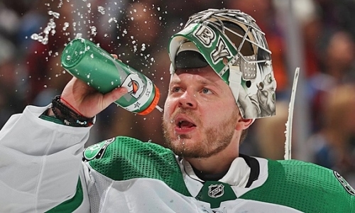 Воспитанник Усть-Каменогорска в межсезонье может сменить клуб в НХЛ