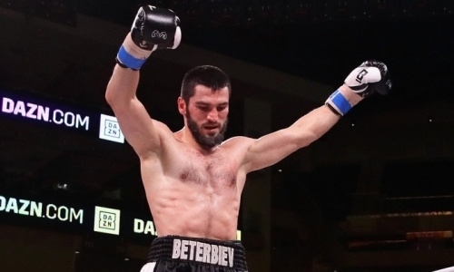 «Неприятный случай». Российского чемпиона мира по двум версиям подвергли санкциям в Канаде