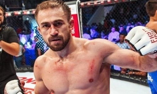 «Я был не прав». Соперник Жалгаса Жумагулова по титульному бою извинился за устроенный им скандал