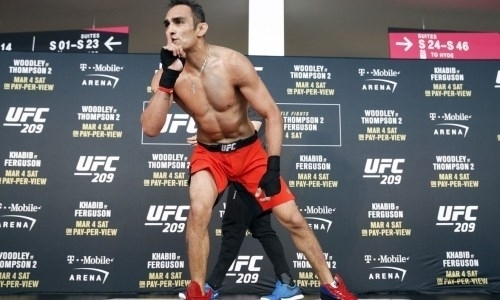 Фергюсон сделал вес перед отмененным боем с Нурмагомедовым. Видео